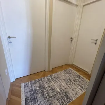 Izdavanje, dvosoban stan, 85m², Centar, Podgorica - image 10