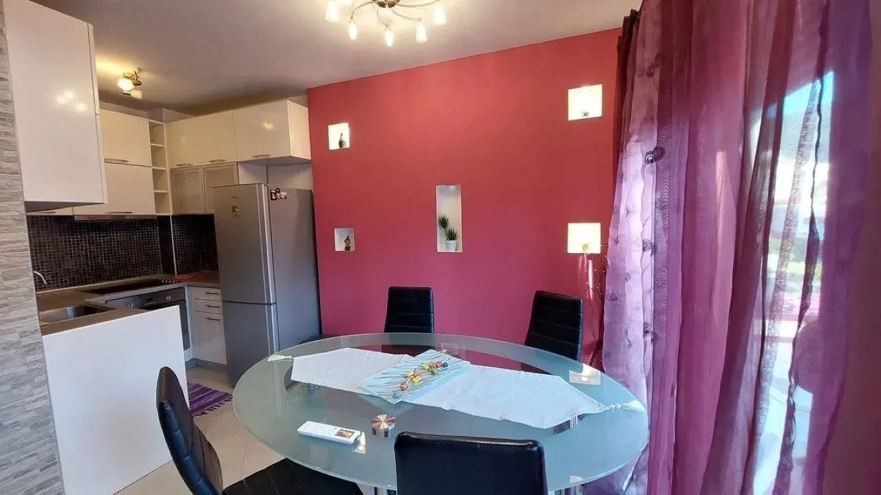 Prodaja, dvosoban stan, 54m², Centar, Budva