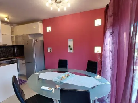 Prodaja, dvosoban stan, 54m², Centar, Budva - image 1