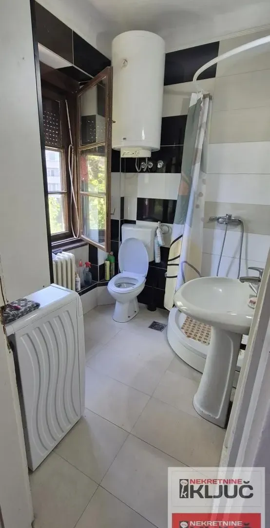 Prodaja, jednosoban stan, 30m², Spens, Novi Sad Sve Podlokacije