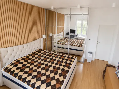 Izdavanje, trosoban stan, 56m², Stari Grad, Beograd - image 6