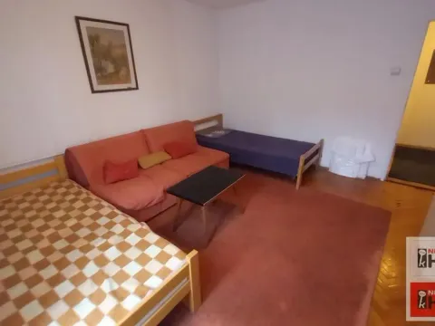 Stan in Bulevar Oslobodjenja