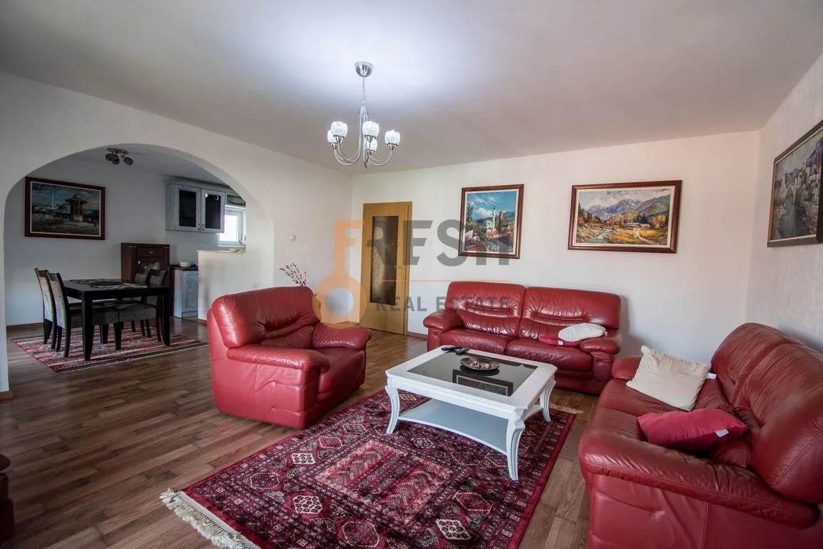 Prodaja, kuća, 450m², Stari Aerodrom, Podgorica