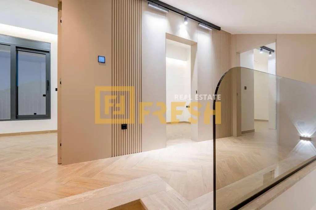Sale, house, 240m², Budva, Crna Gora