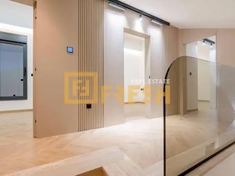 Sale, house, 240m², Budva, Crna Gora - image 20