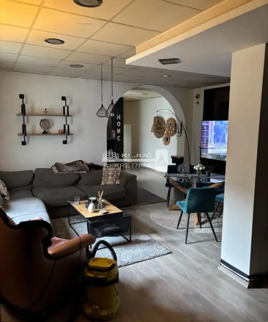 Sale, two bedroom apartment, 87m², Đeram Pijaca, Beograd