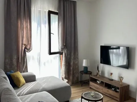 Rent, two bedroom apartment, 70m², Seljanovo, Tivat - image 2