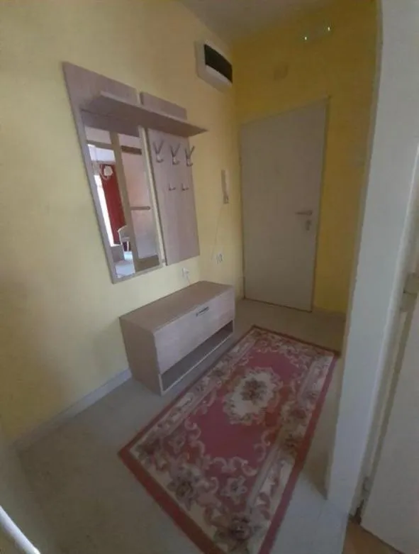 Izdavanje, stan, 58m², Podgorica, Crna Gora