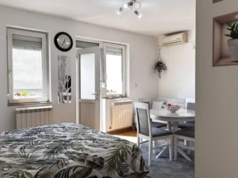 Prodaja, garsonjera, 28m², Denkova Basta, Zvezdara Sve Podlokacije - image 3