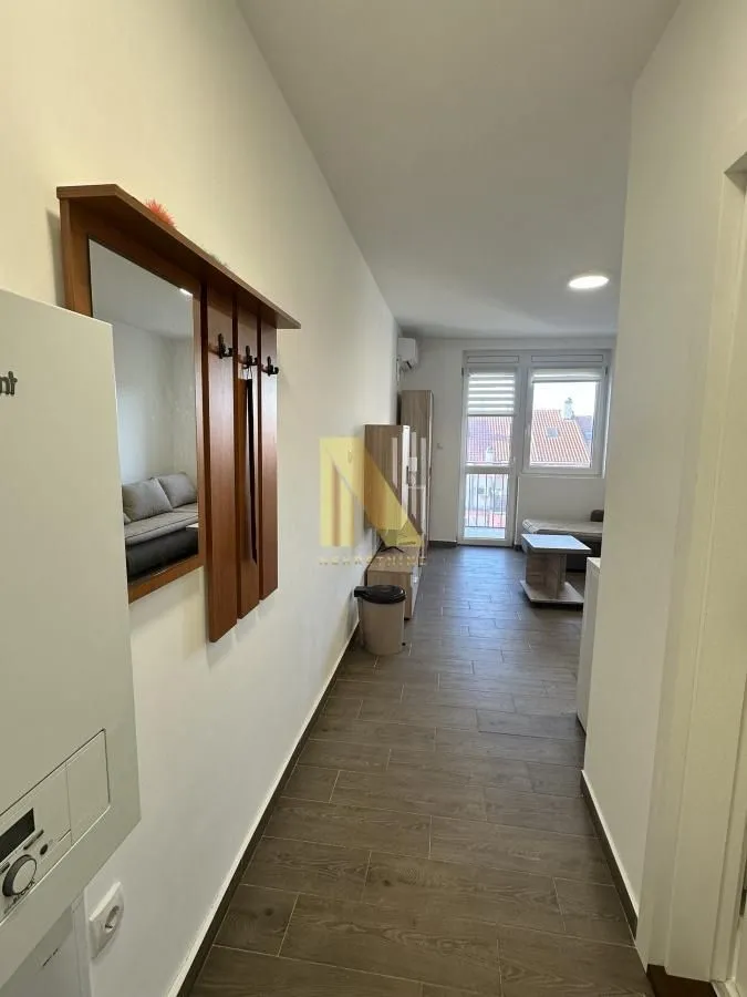 Izdavanje, garsonjera, 24m², Nova Detelinara, Novi Sad Sve Podlokacije