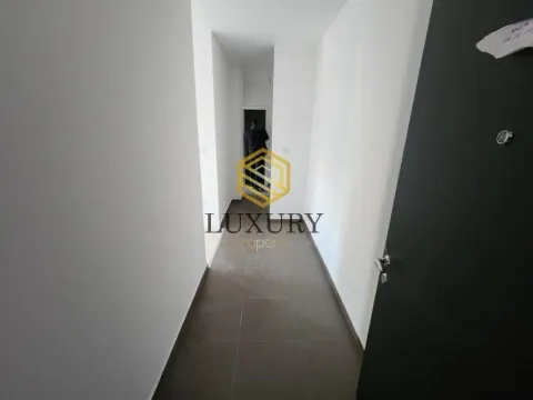 Sale, two bedroom apartment, 46m², 1 maj, Podgorica - image 5