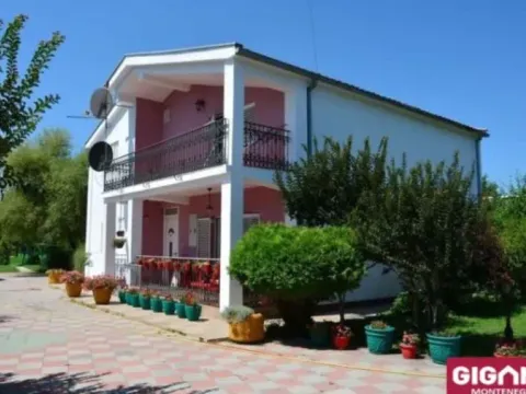  House for Sale, 180m2, Kosić, Danilovgrad