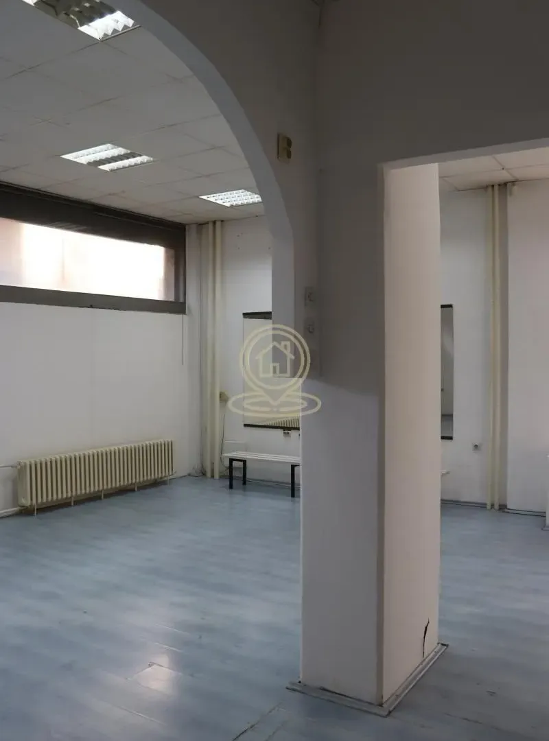 Rent, office space, 93m², Centar, Kragujevac