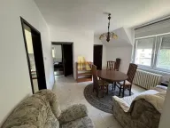 Izdavanje, trosoban stan, 59m², Centar, Novi Sad - image 1