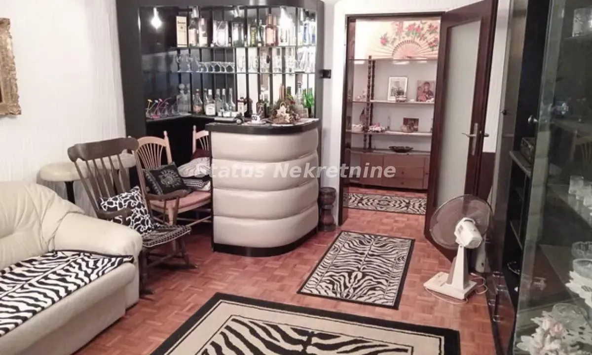 Prodaja, dvosoban stan, 64m², Novo naselje, Novi Sad