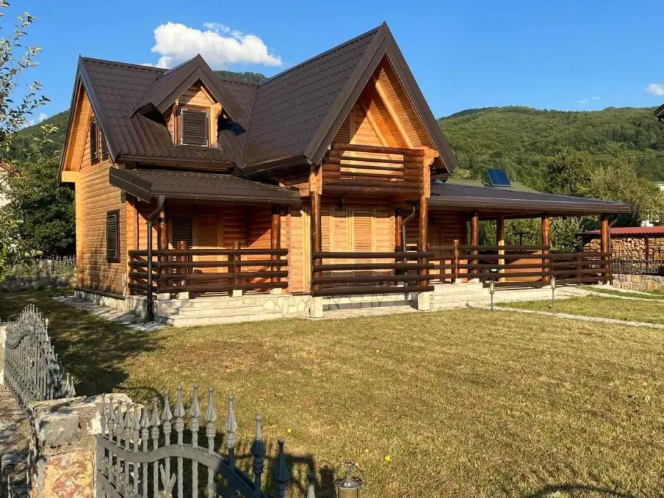Sale, house, 180m², Kolašin, Crna Gora