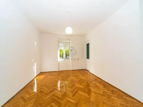 Izdavanje, jednosoban stan, 60m², Centar, Podgorica - image 6