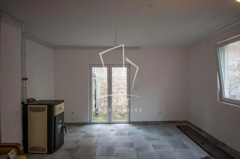 Sale, house, 230m², Zemun Centar, Zemun Sve Podlokacije