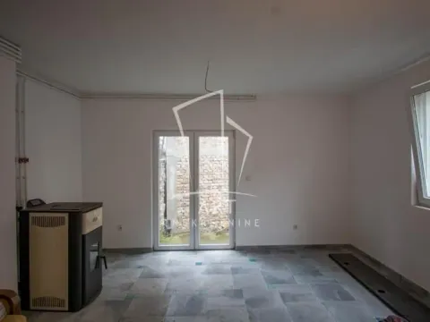 Prodaja, kuća, 230m², Zemun Centar, Zemun Sve Podlokacije - image 11