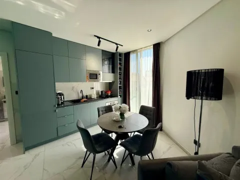 Prodaja, dvosoban stan, 91m², Centar, Budva - image 1