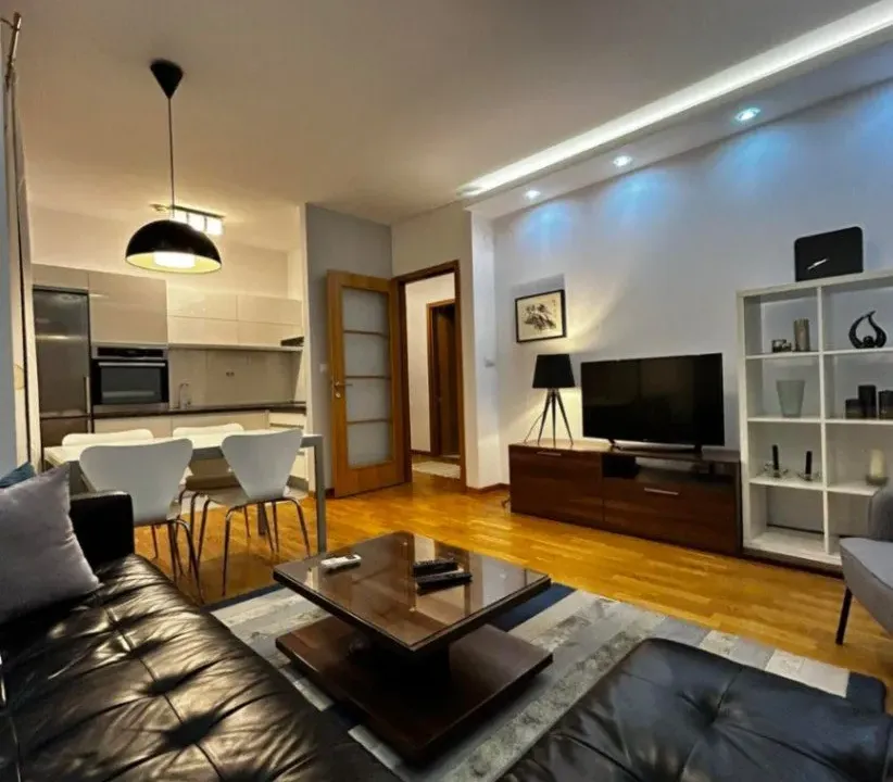 Izdavanje, jednosoban stan, 53m², City Kvart, Podgorica