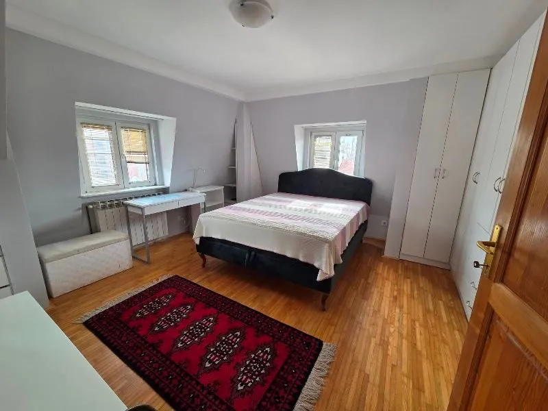 Rent, three bedroom apartment, 82m², Neimar, Vračar Sve Podlokacije