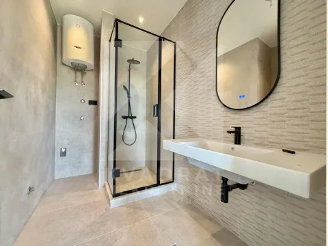 Prodaja, dvosoban stan, 85m², Donja Gorica, Podgorica - image 3