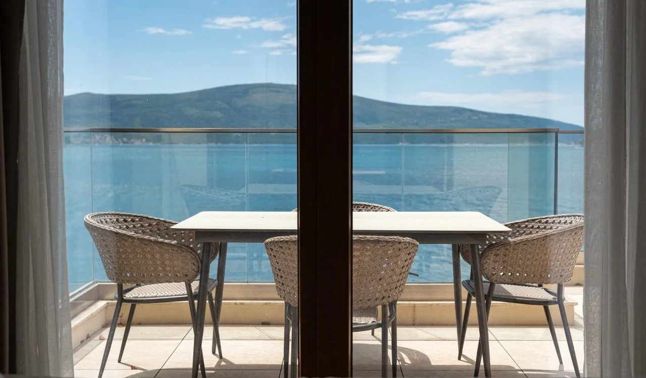 Prodaja, dvosoban stan, 67m², Opatovo, Tivat