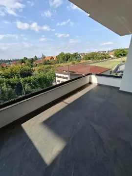 Prodaja, četvorosoban stan, 140m², Sremska Kamenica, Petrovaradin - image 26