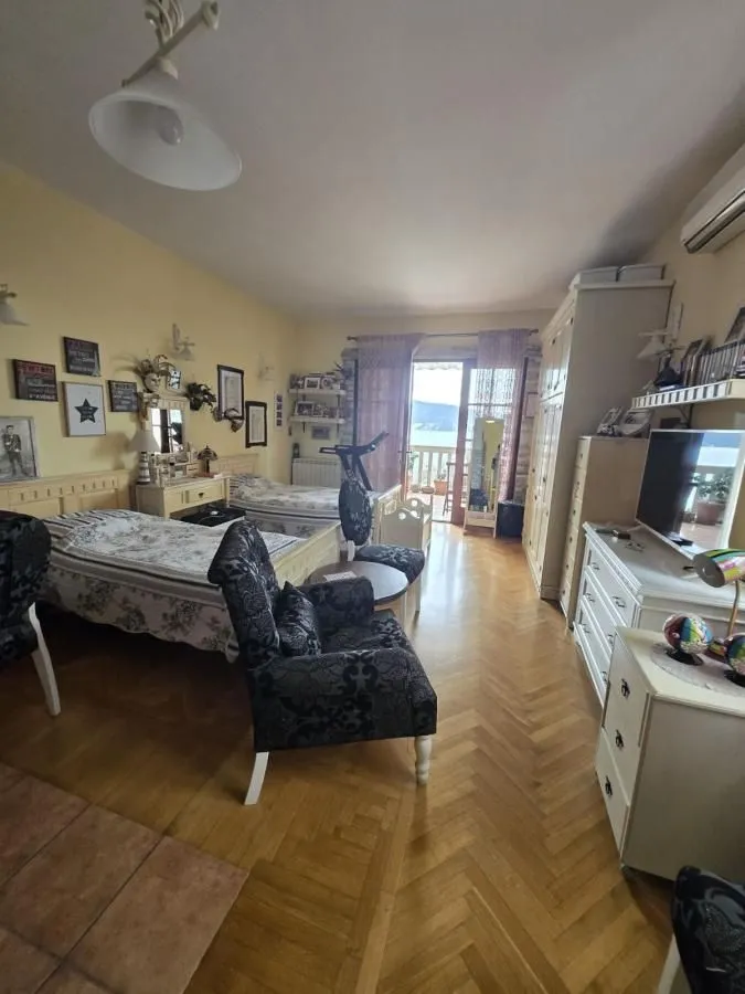 Prodaja, kuća, 250m², Herceg Novi, Crna Gora
