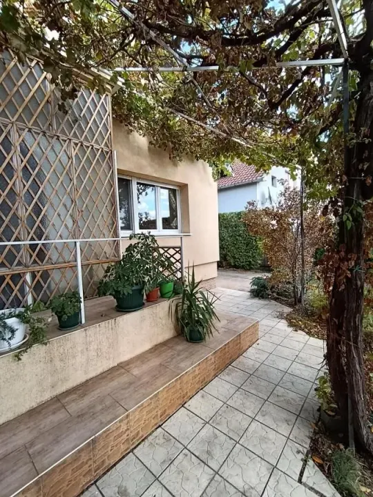Prodaja, kuća, 142m², Kać, Novi Sad Sve Podlokacije