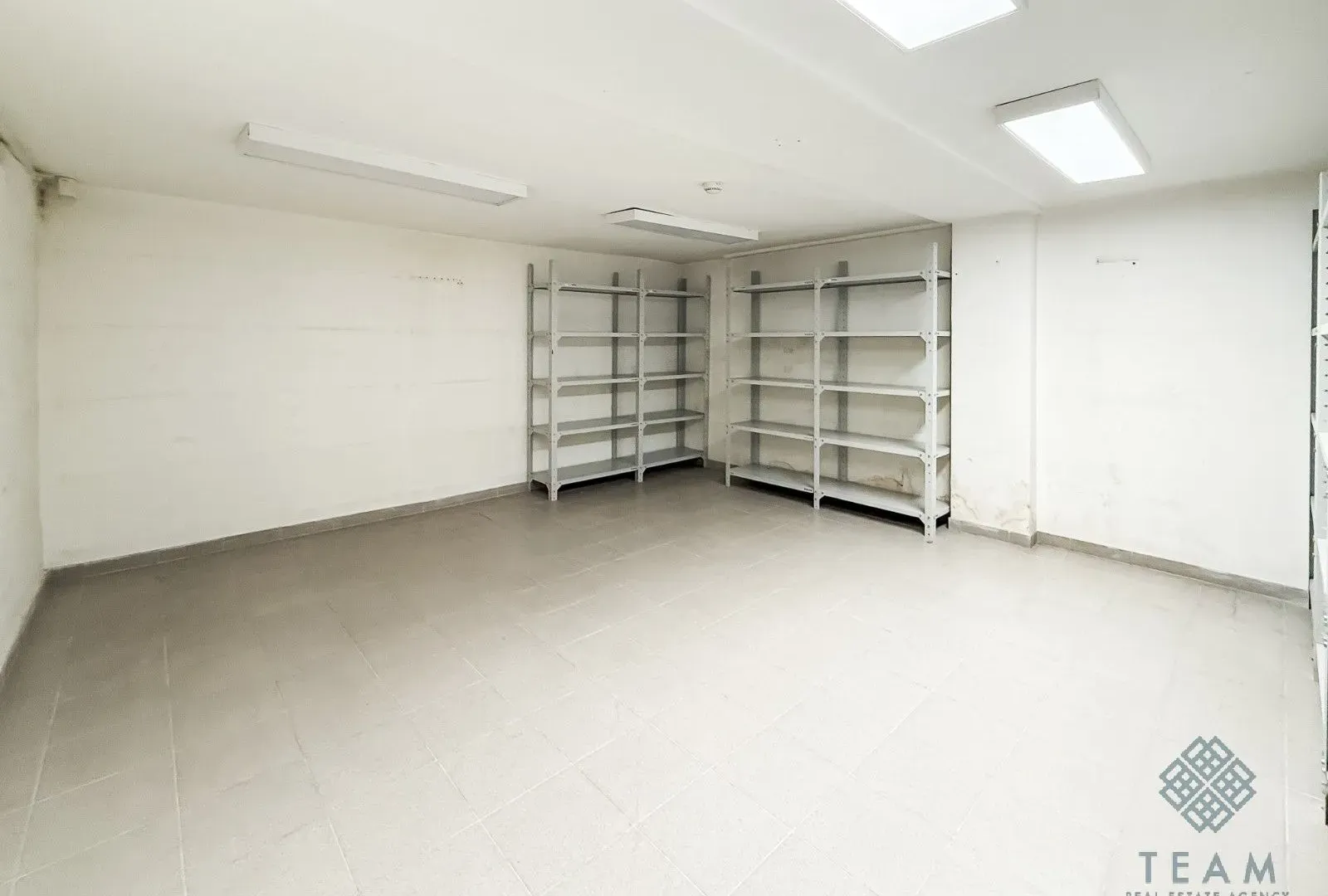 Rent, office space, 200m², Centar, Podgorica
