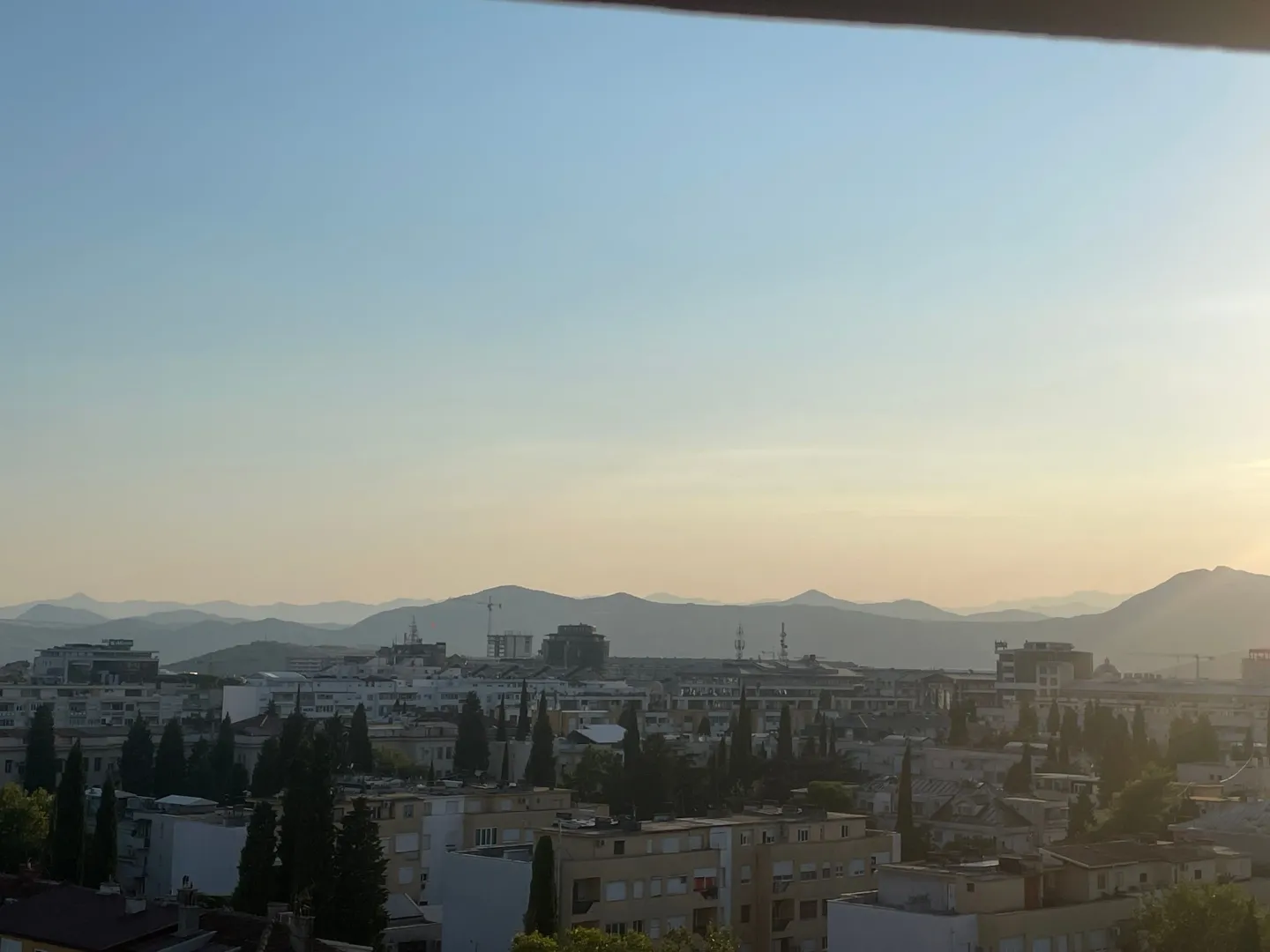 Prodaja, trosoban stan, 90m², Preko Morače, Podgorica