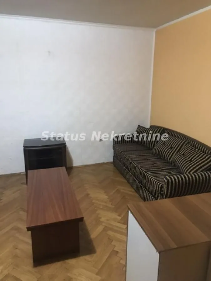 Izdavanje, garsonjera, 24m2, Centar, Novi Sad