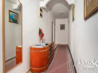Prodaja,  ugostiteljski objekat, 450m2, Bečići, Budva