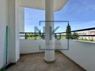 Izdavanje, dvosoban stan, 52m², Centar, Podgorica - image 12