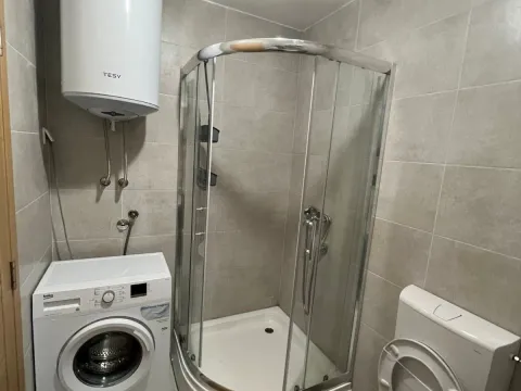 Izdavanje, jednosoban stan, 52m², Stari Aerodrom, Podgorica - image 2