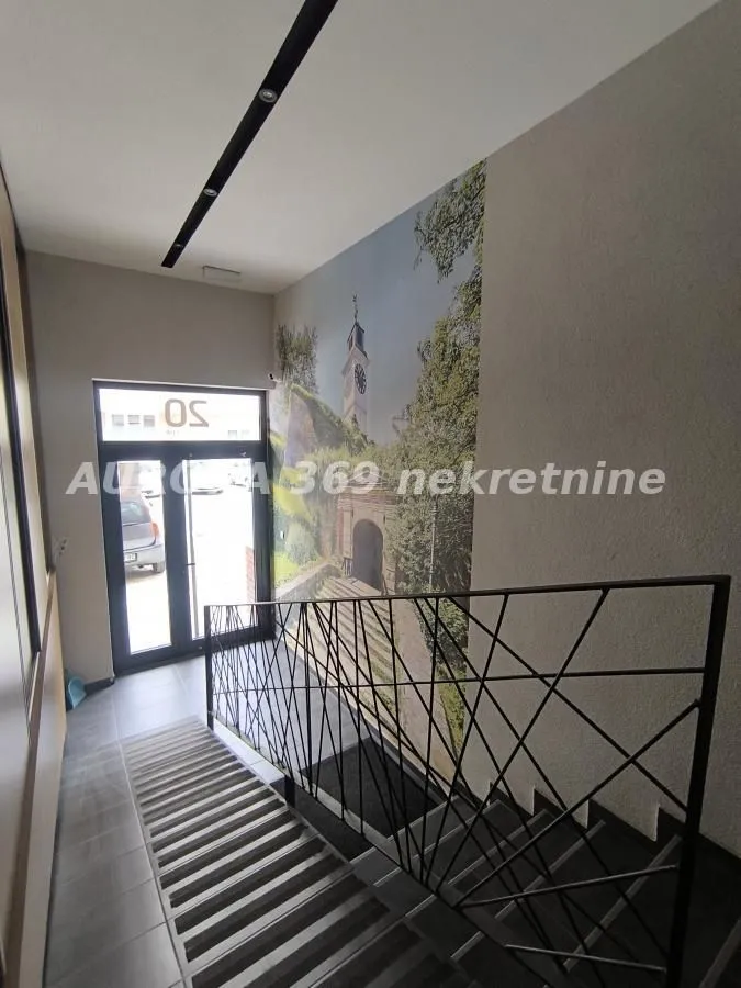 Prodaja, trosoban stan, 71m², Stari Majur, Petrovaradin