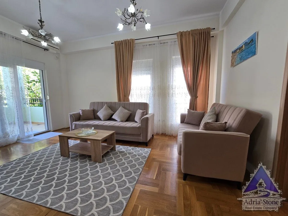 Prodaja, dvosoban stan, 64m², Podmaine, Budva