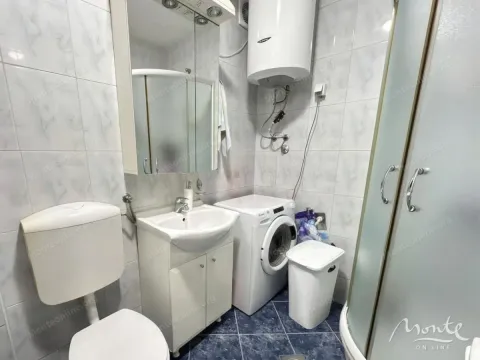 Sale, one bedroom apartment, 46m², Kotor, Crna Gora - image 12