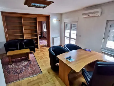 Rent, office space, 150m², Stara Varoš, Podgorica - image 2