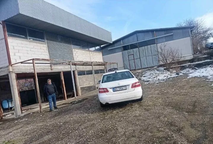 Sale, office space, 450m², Dubona, Mladenovac