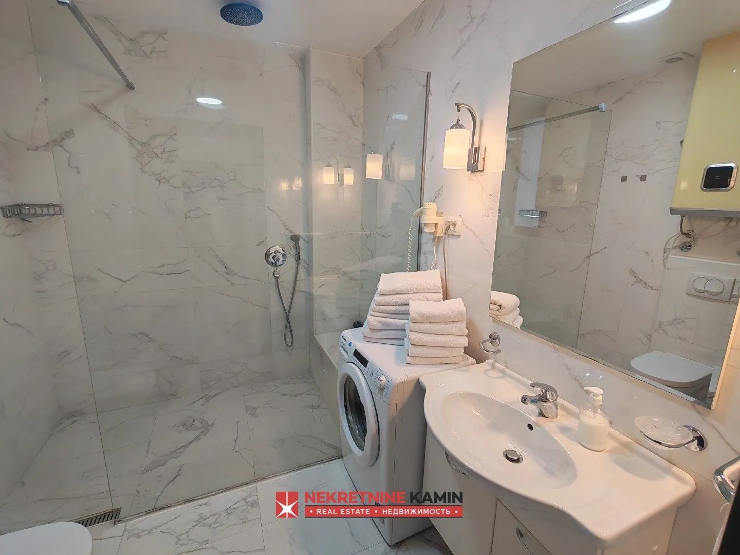 Prodaja, dvosoban stan, 83m², Bečići, Budva