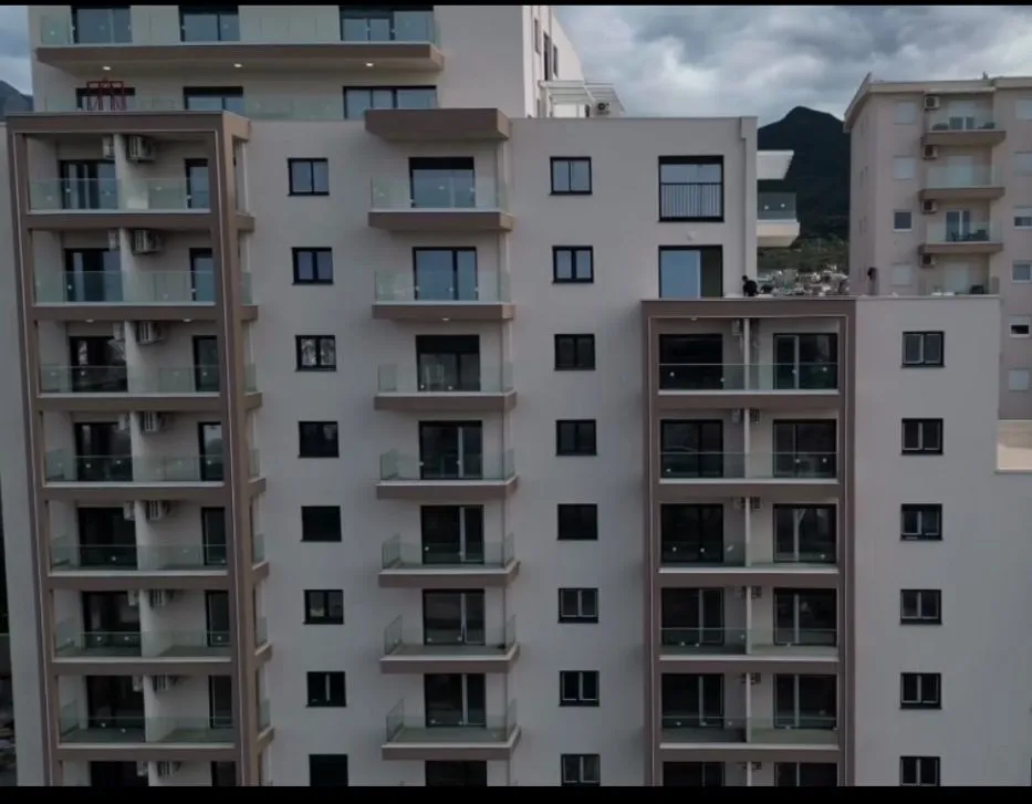 Sale, two bedroom apartment, 69m², Ilino, Bar