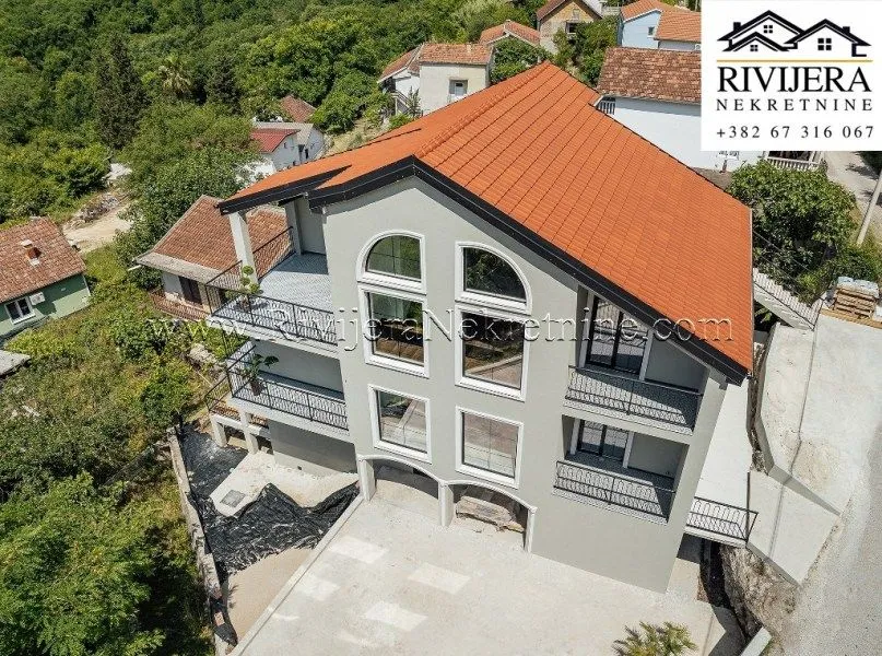 Prodaja, trosoban stan, 122m², Herceg Novi, Crna Gora