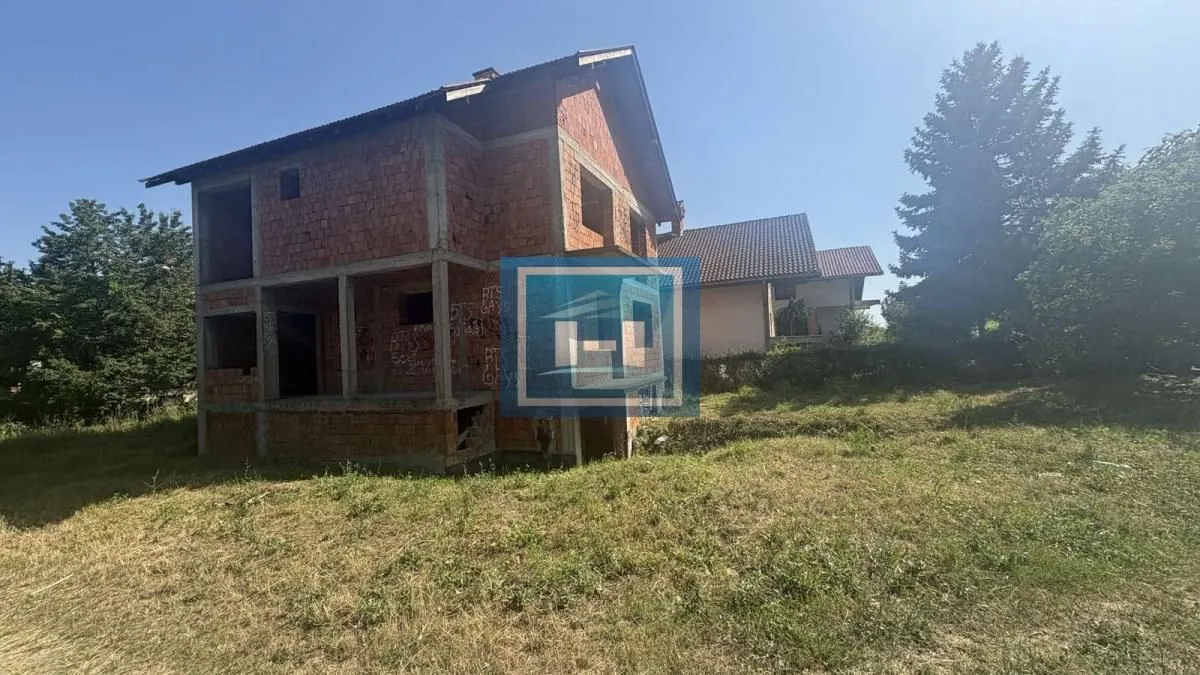 Prodaja, kuća, 300m², Budžino brdo, Jagodina