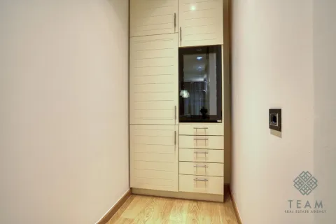 Izdavanje, dvosoban stan, 120m², Kod Capital Plaze, Podgorica - image 13