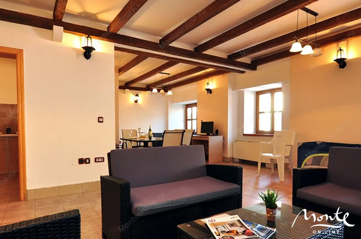 Prodaja, kuća, 327m², Stoliv, Kotor