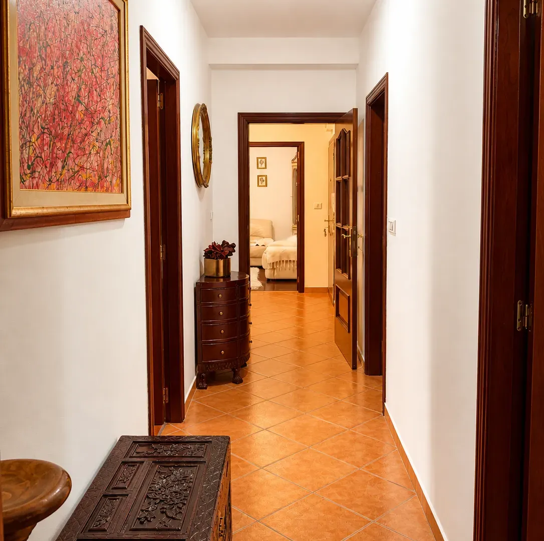 Izdavanje, trosoban stan, 100m², Gorica C, Podgorica