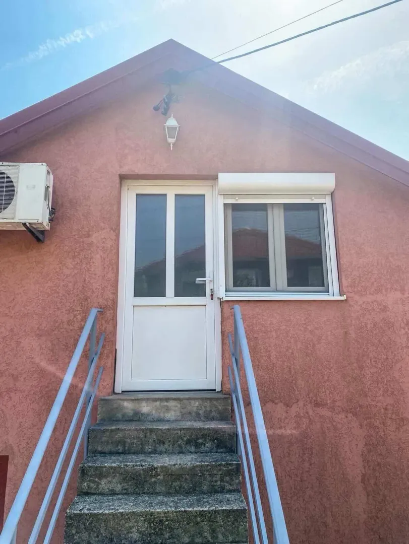 Rent, one bedroom apartment, 45m², Malo Brdo, Podgorica